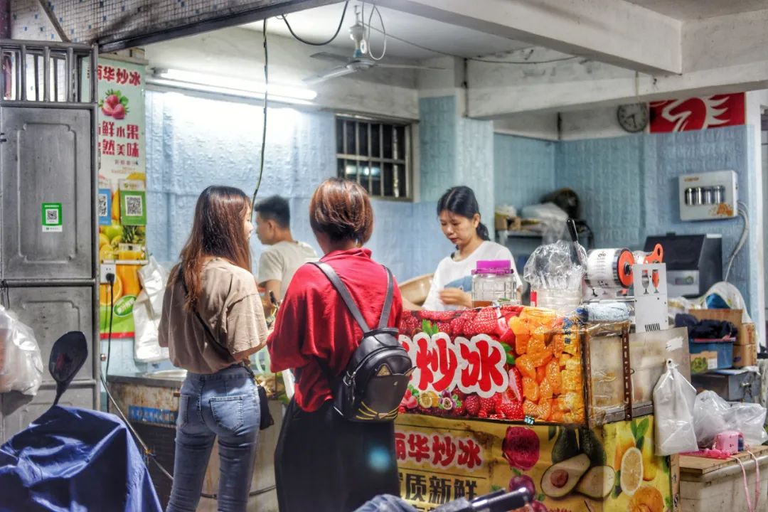 美食世界怎么画简单_美食世界怎么画简笔画_美食世界怎么画